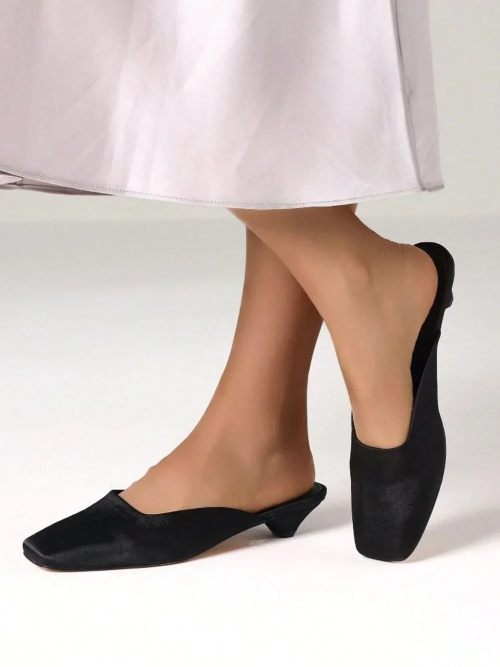 Black Casual Women's Satin Slingback Mules Thick Kitten Heel Slip-On Party Pumps - Picture 5 of 6